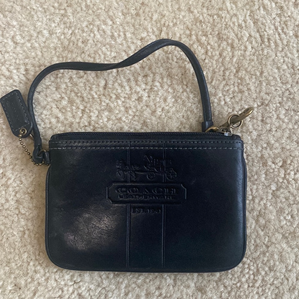 Coach wristlet black